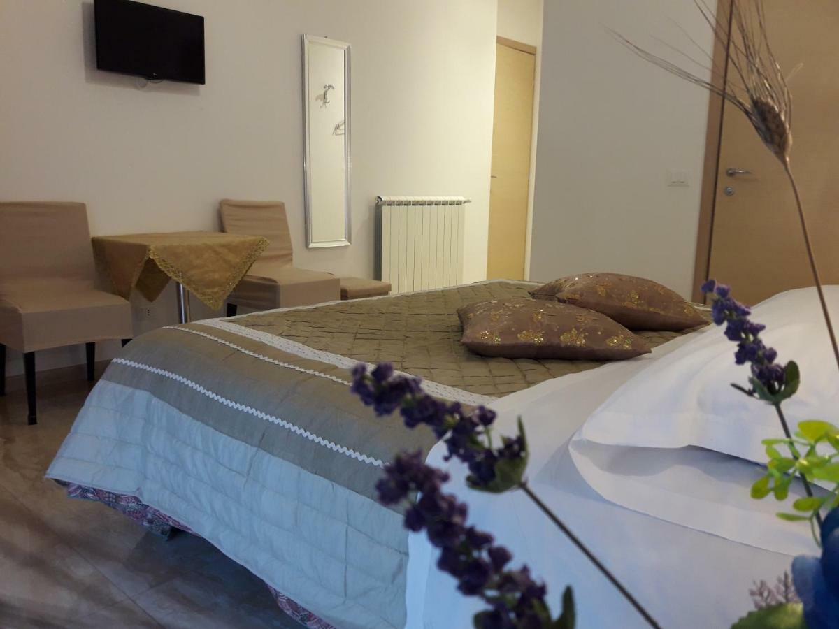 Affittacamere Sorrento Βεντιμίλια Εξωτερικό φωτογραφία